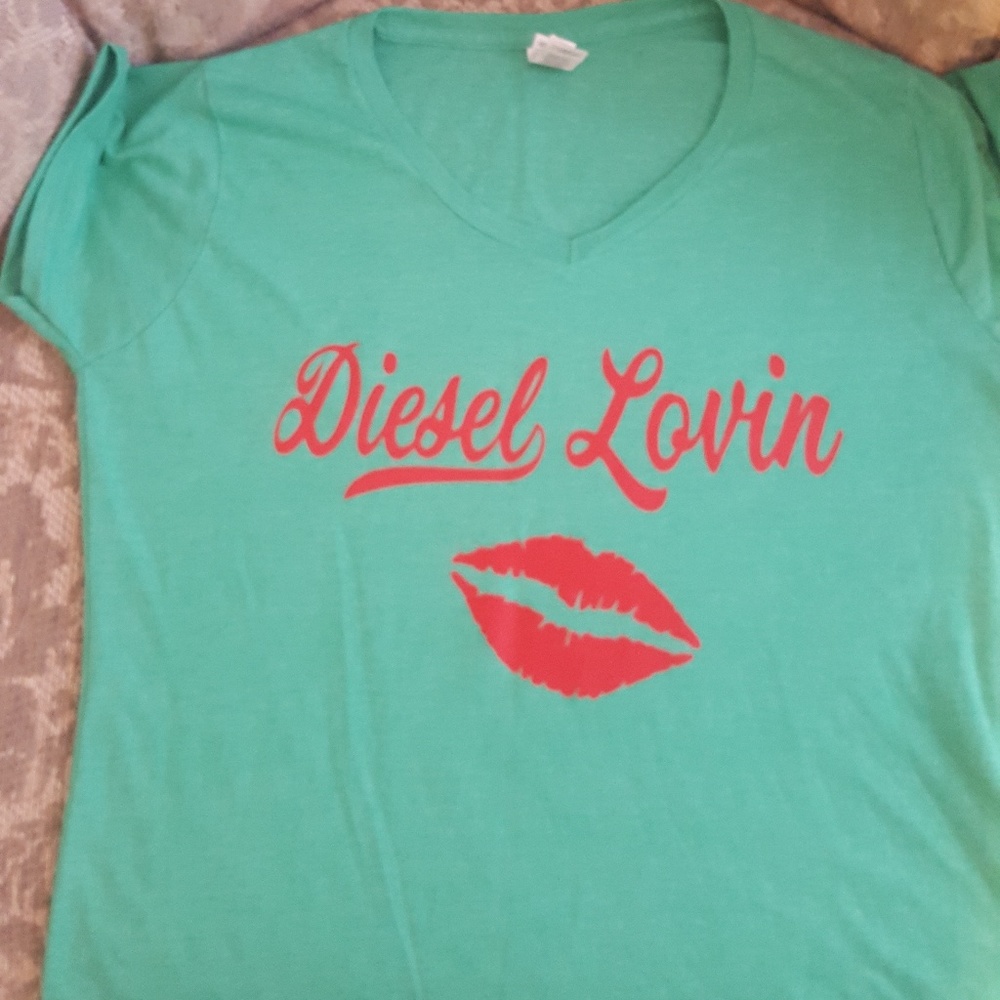 New Diesel Lovin V-Neck Fitted T-shirt